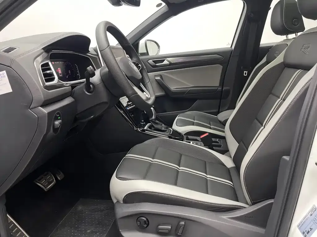Volkswagen T-Roc 2025 из CN, фото 5
