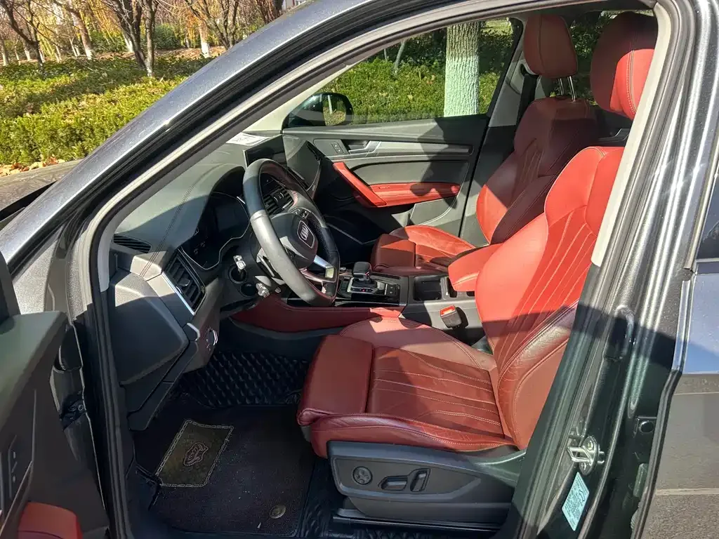 Audi Q5L 2021 из CN, фото 5