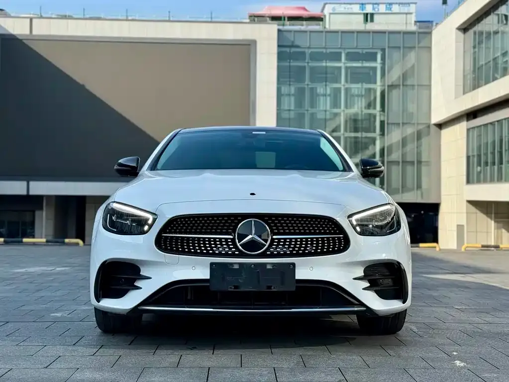 Mercedes-Benz E-Class (Import) — фото 3