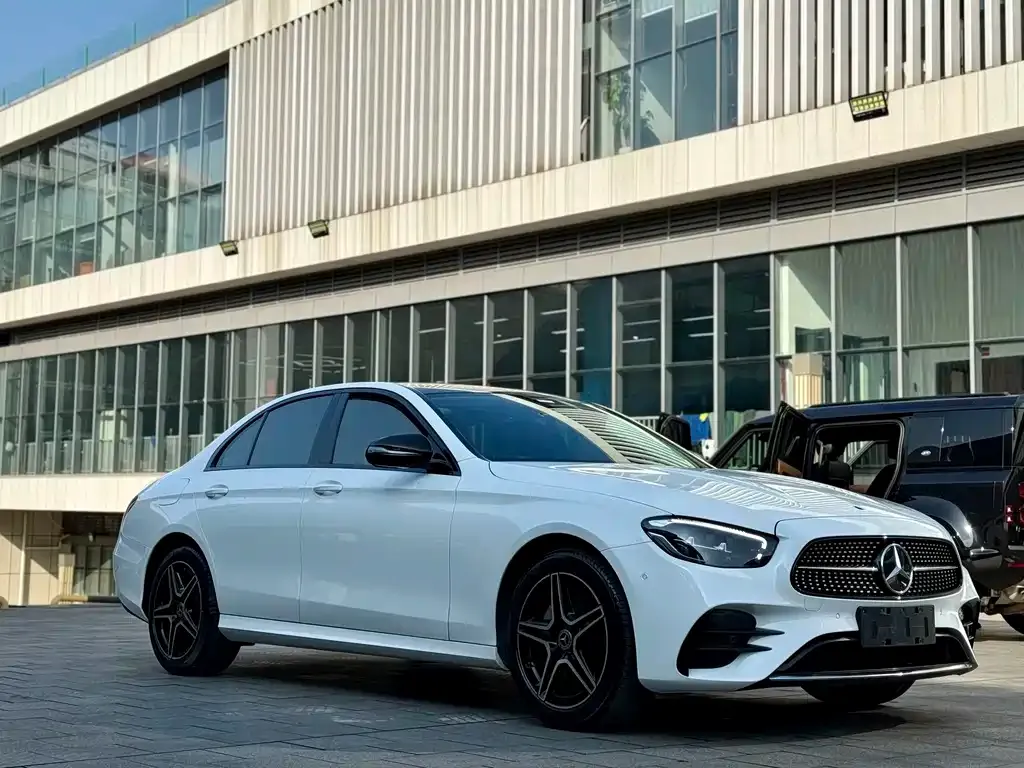 Mercedes-Benz E-Class (Import) — фото 5