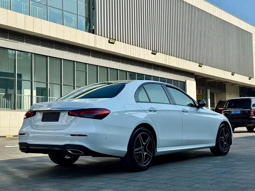 Mercedes-Benz E-Class (Import) — фото 4
