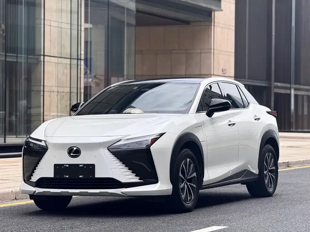 Lexus RZ 2023 из CN, фото 1