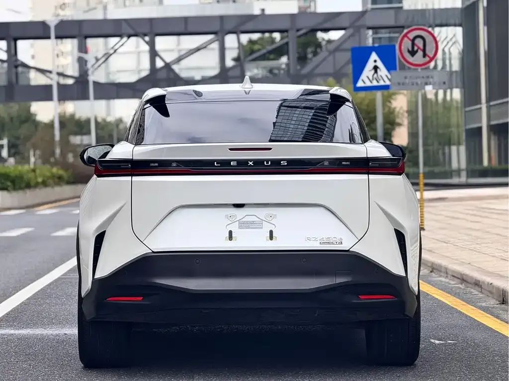 Lexus RZ 2023 из CN, фото 8