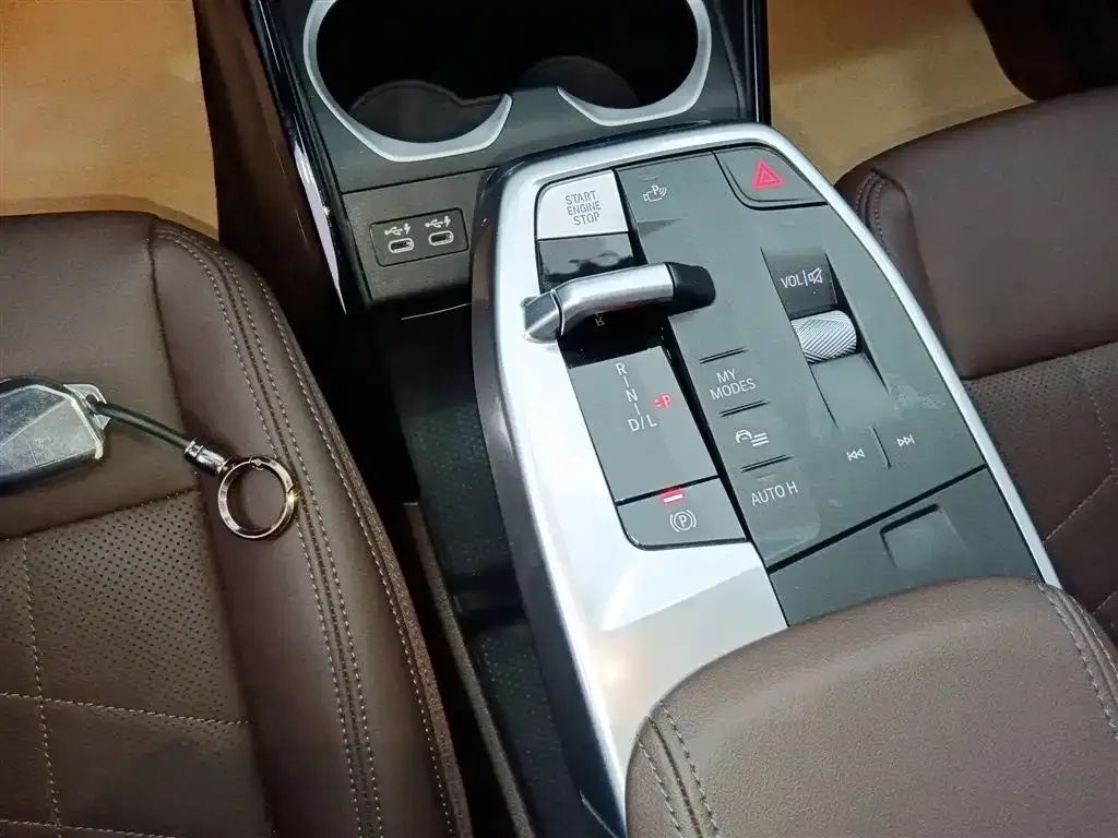 BMW X1 — фото 10