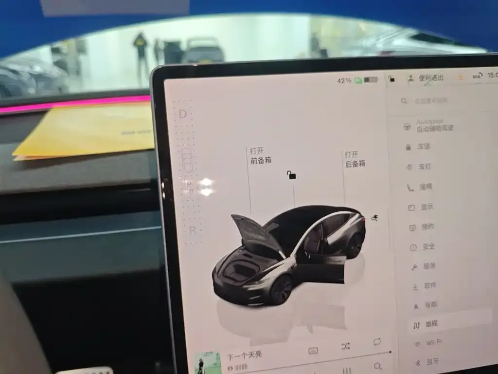 Tesla Model 3 2024 из CN, фото 2