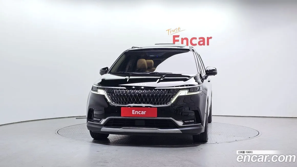 Kia Carnival — фото 10
