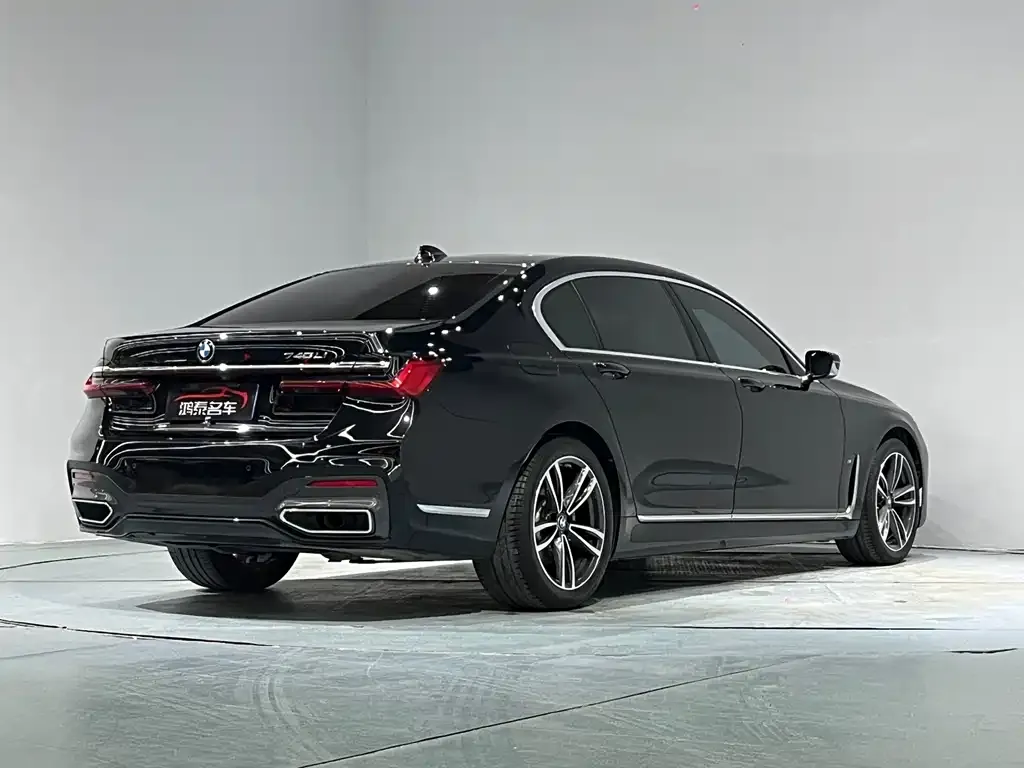 BMW 7 Series 2021 из CN, фото 7