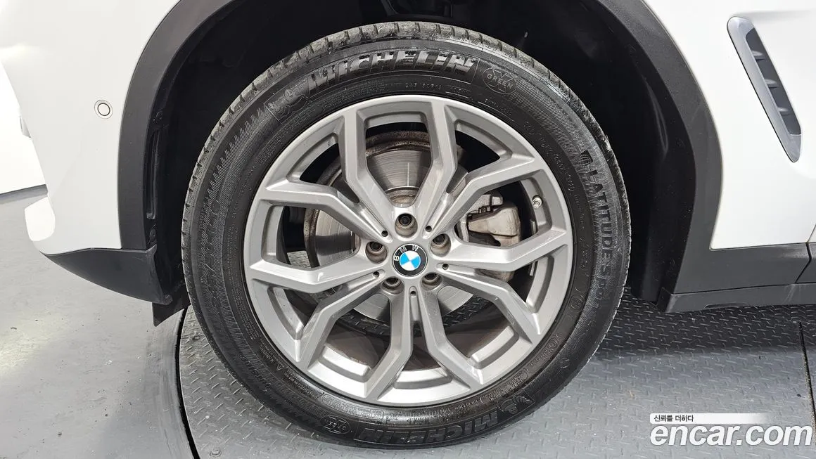 BMW X4 2021 из KR, фото 8