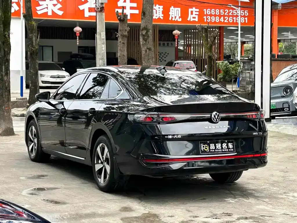 Volkswagen Magotan 2024 из CN, фото 8