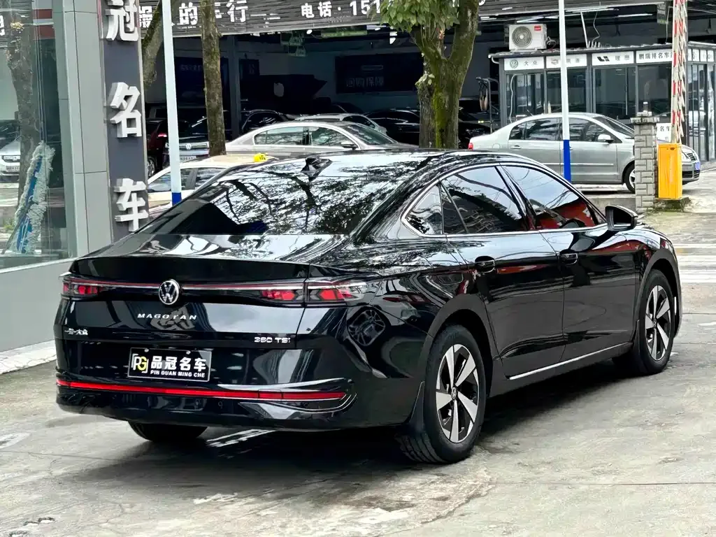 Volkswagen Magotan 2024 из CN, фото 4