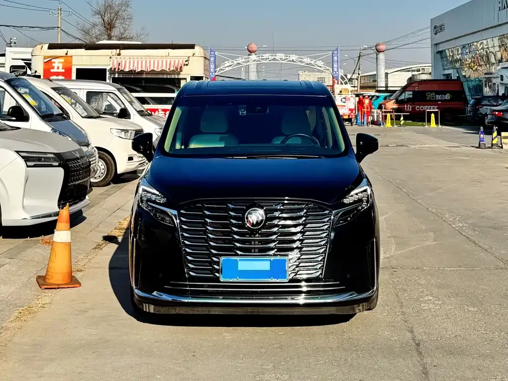 Buick GL8 2024 из CN, фото 3