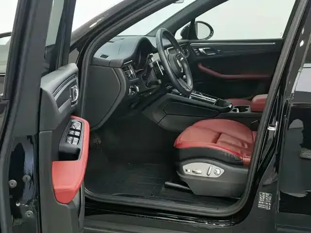 Porsche Macan 2023 из CN, фото 8