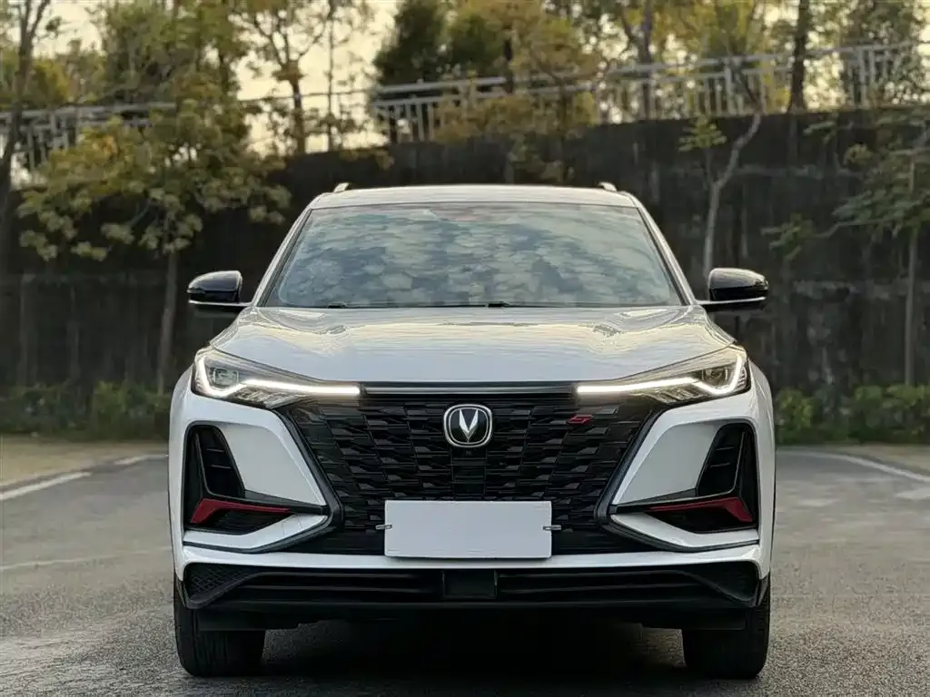 Changan CS75PLUS — фото 3