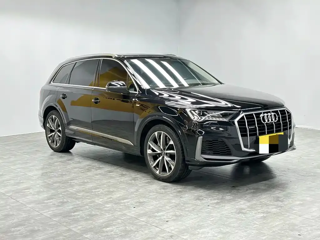 Audi Q7 2021 из CN, фото 6