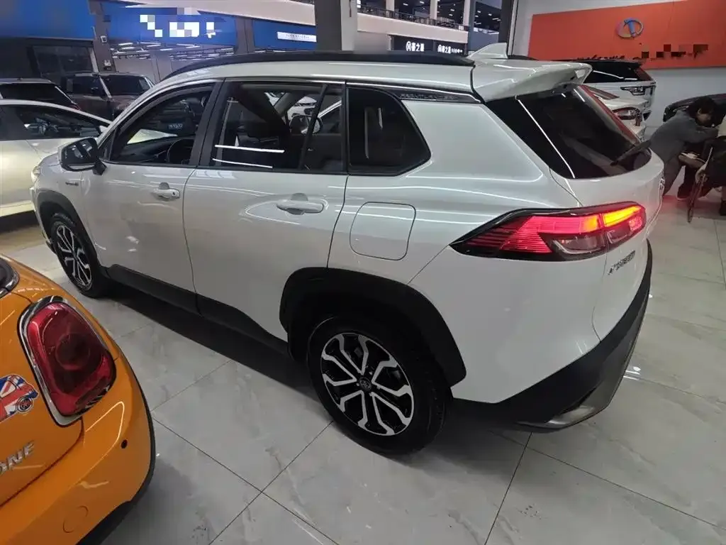 Toyota Frontlander 2023 из CN, фото 6