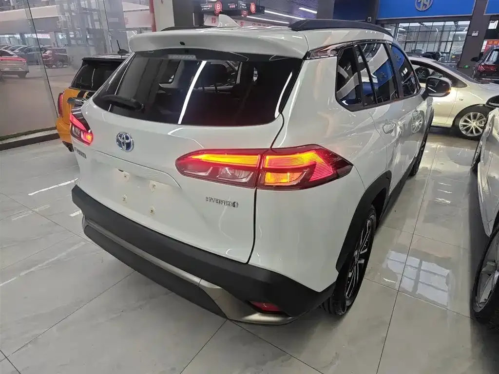 Toyota Frontlander 2023 из CN, фото 3