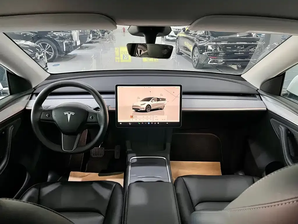 Tesla Model Y 2024 из CN, фото 7