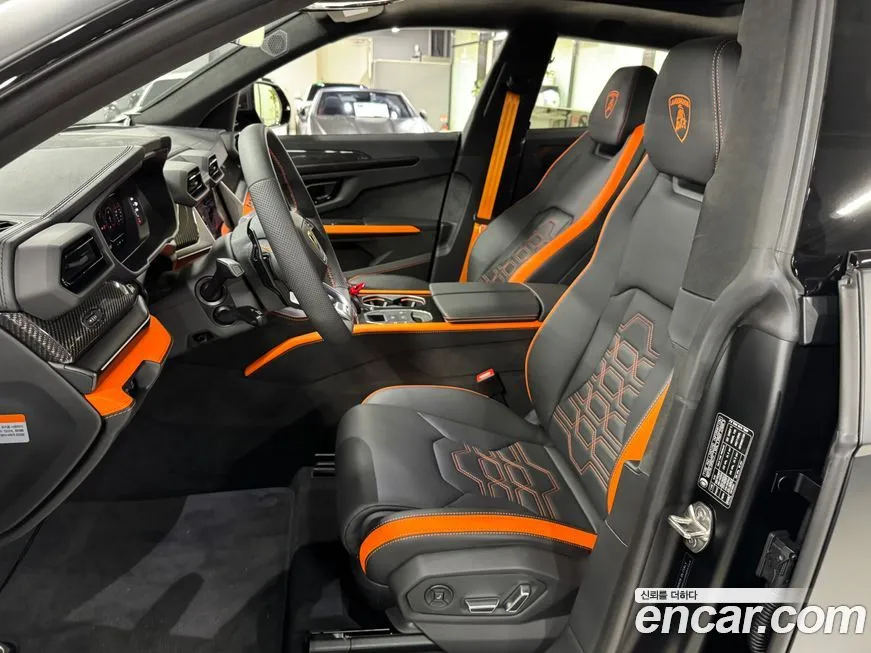 Lamborghini Urus — фото 8