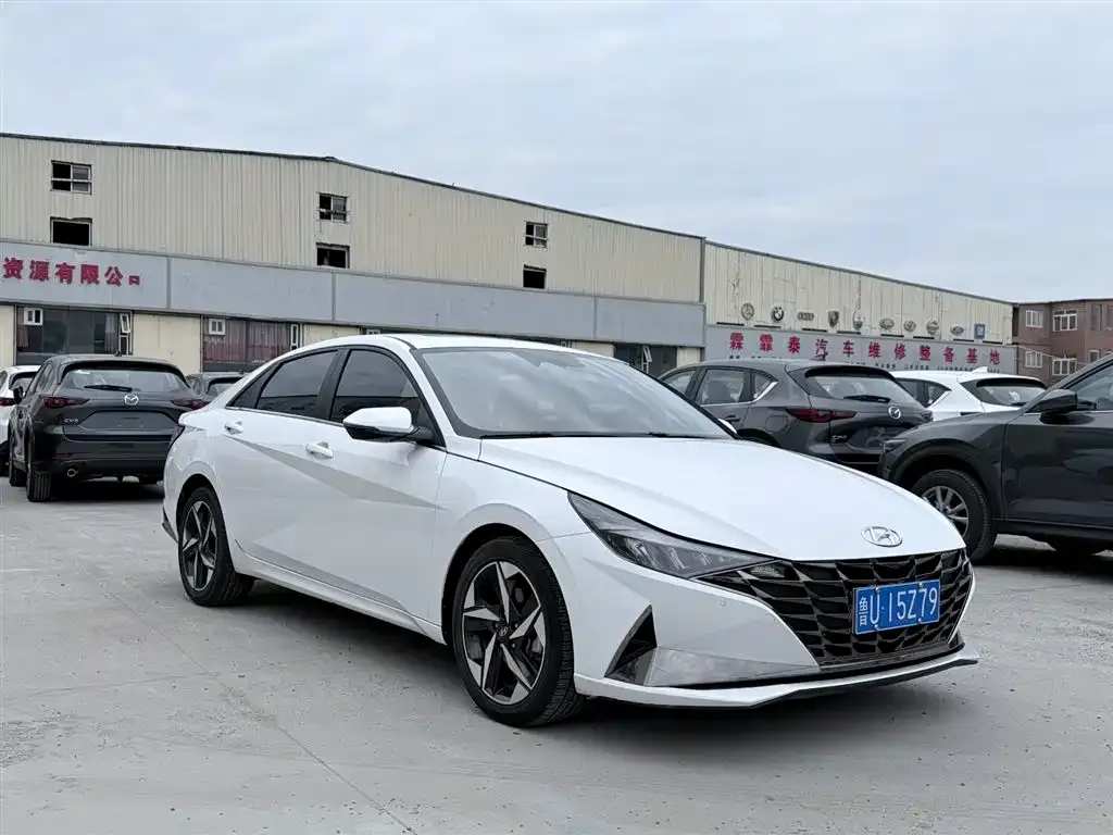 Hyundai Elantra 2023 из CN, фото 5