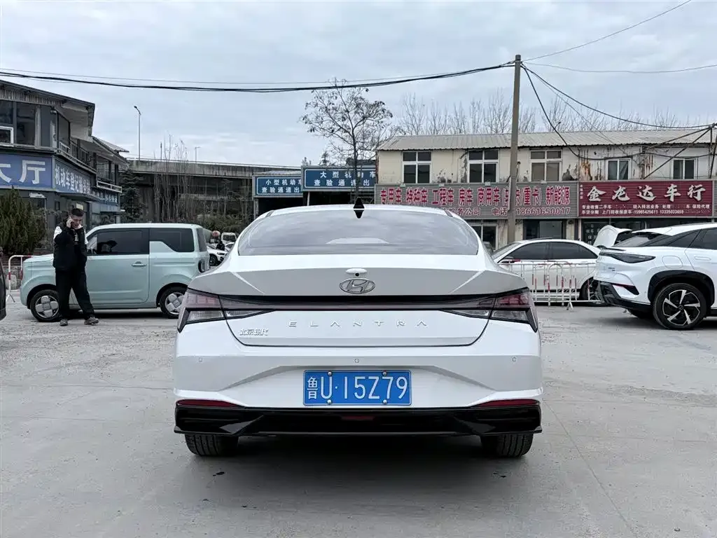 Hyundai Elantra 2023 из CN, фото 10