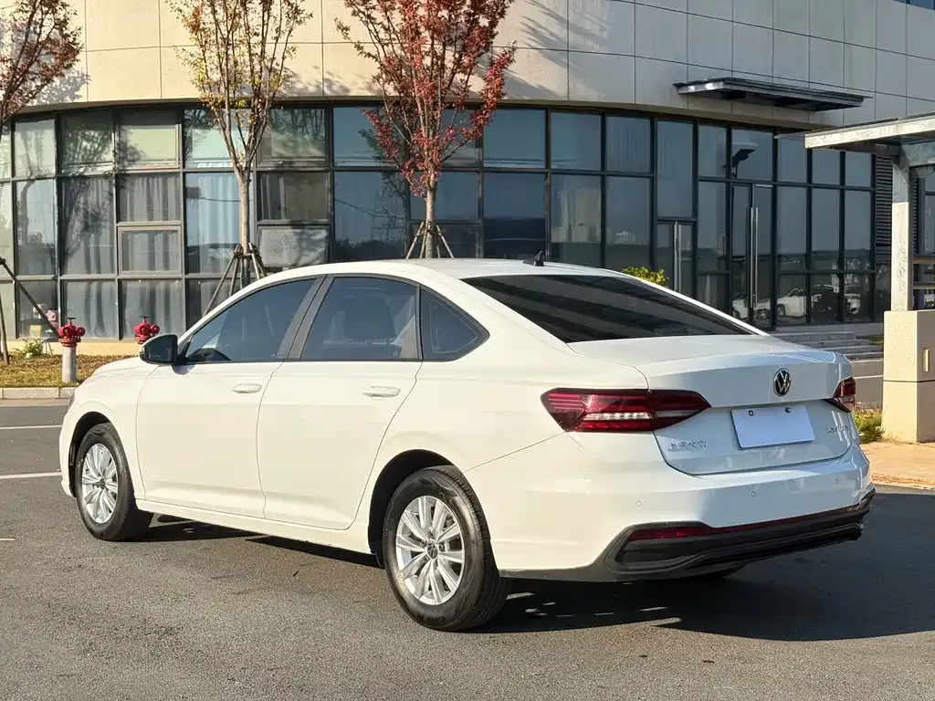 Volkswagen Lavida 2023 из CN, фото 9