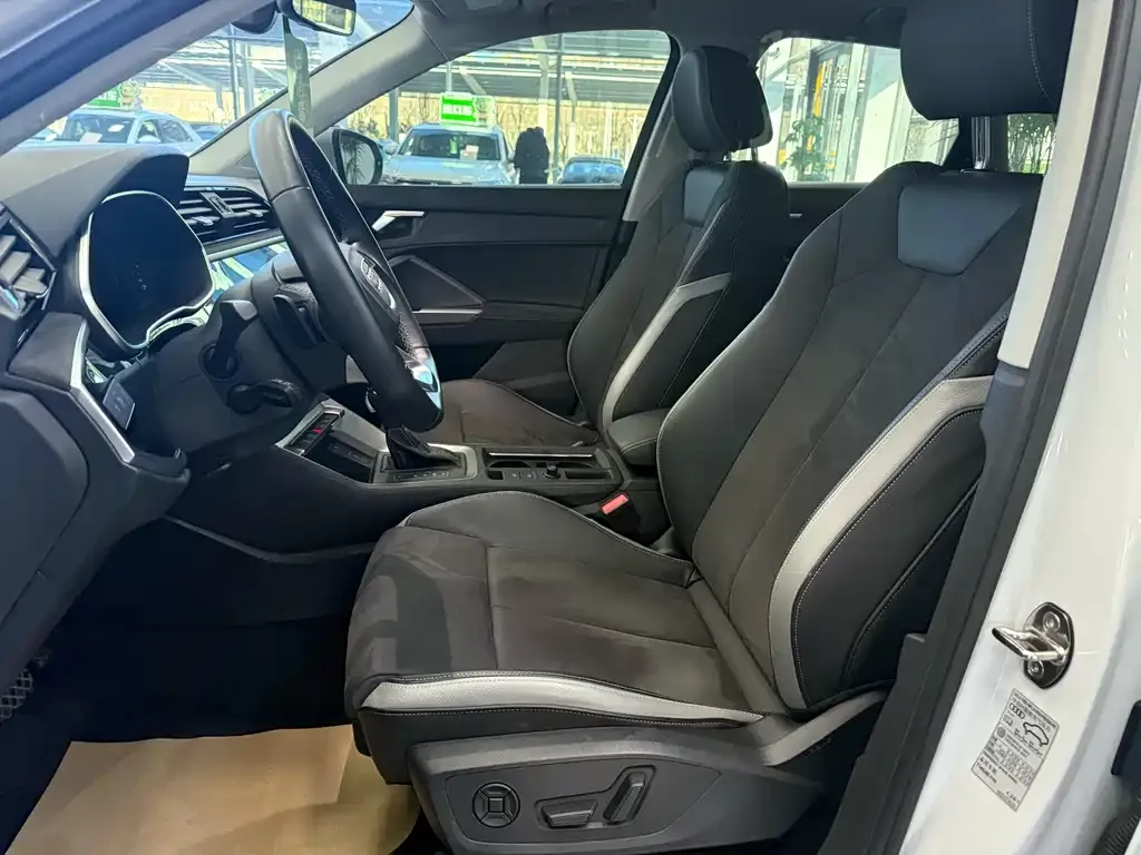 Audi Q3 2022 из CN, фото 4