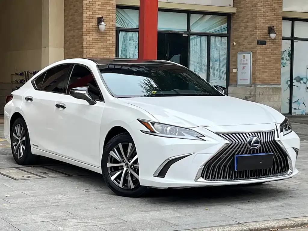 Lexus ES — фото 3
