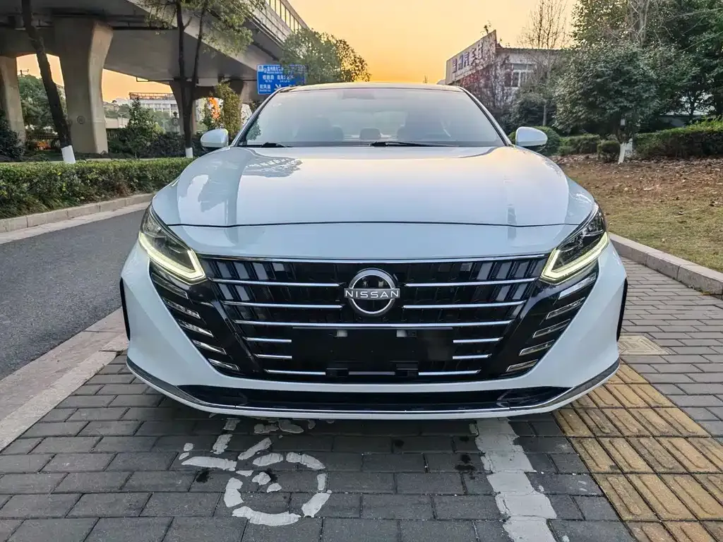 Nissan Teana 2023 из CN, фото 2