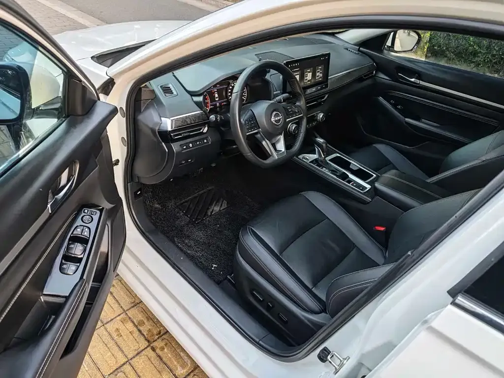 Nissan Teana 2023 из CN, фото 3
