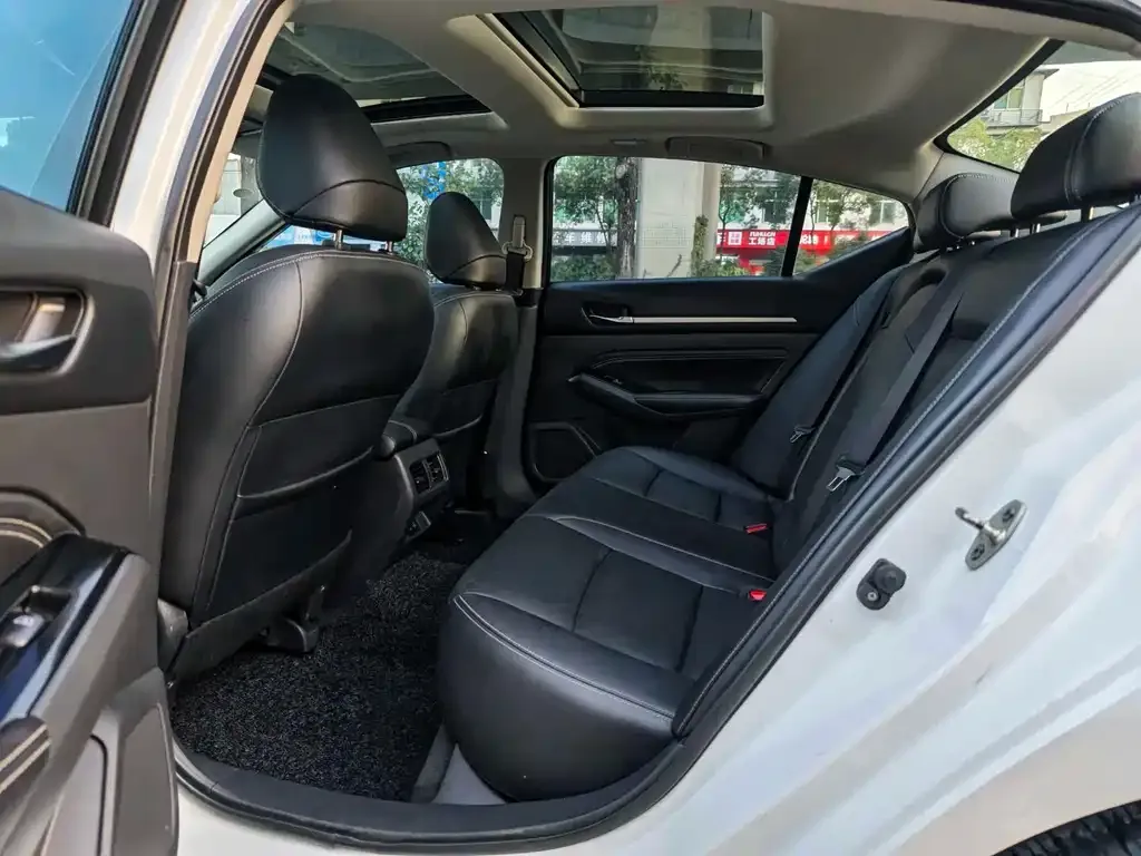 Nissan Teana 2023 из CN, фото 9