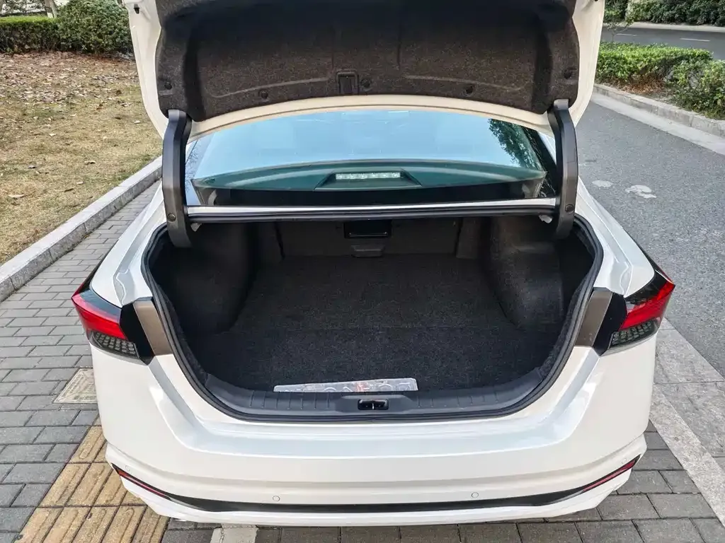 Nissan Teana 2023 из CN, фото 4