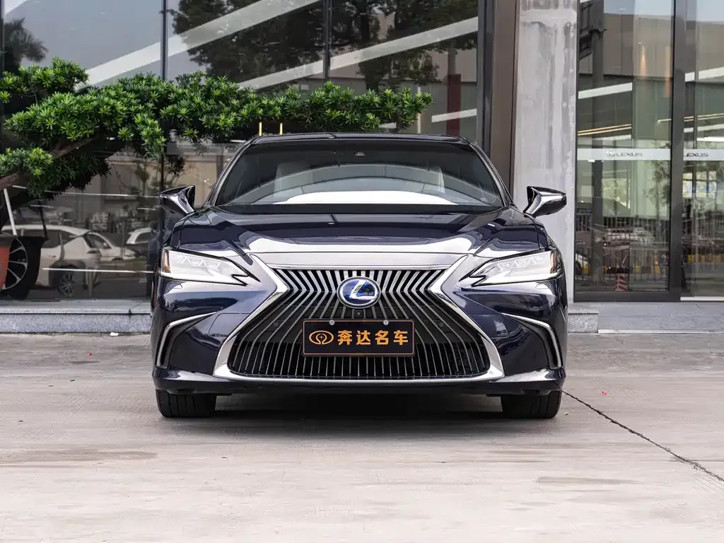 Lexus ES — фото 8