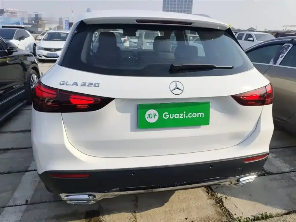Mercedes-Benz GLA — фото 6