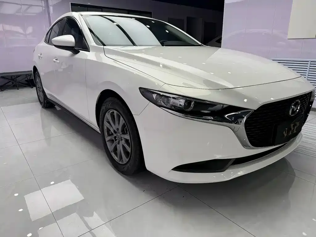 Mazda 3 Axela 2023 из CN, фото 3