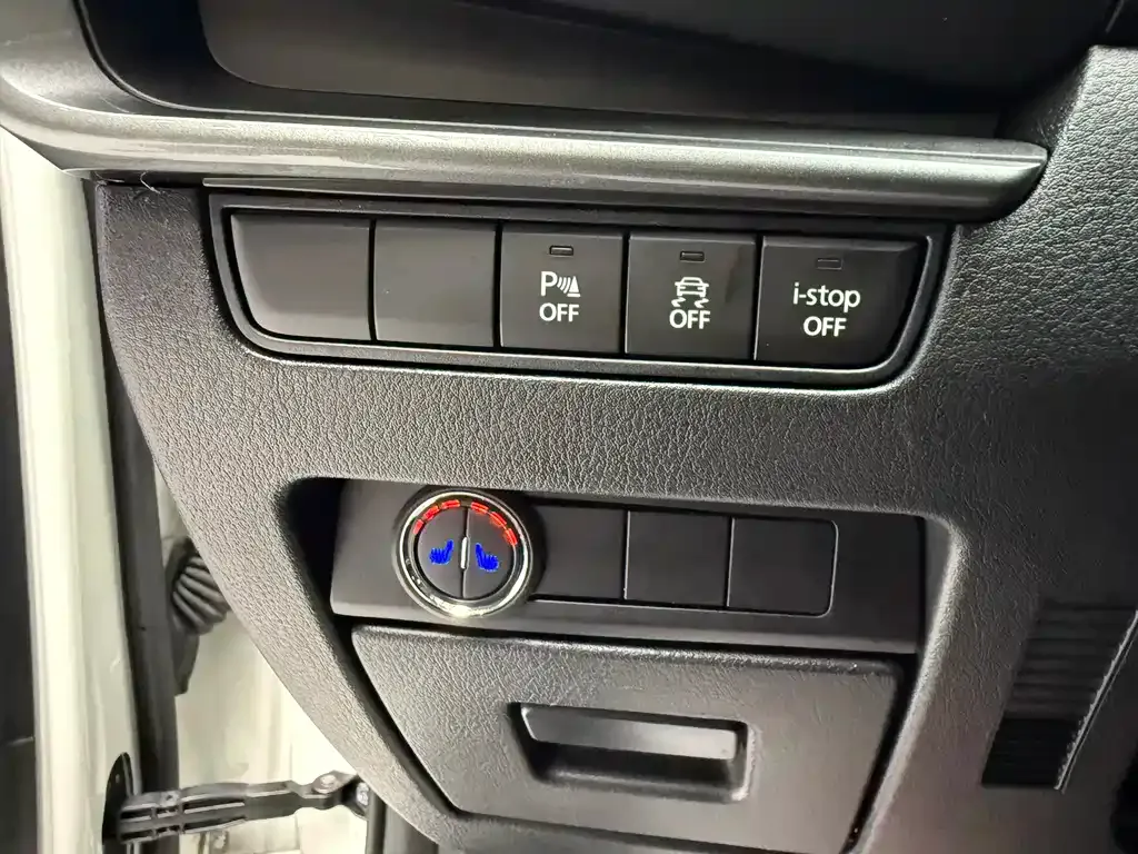 Mazda 3 Axela 2023 из CN, фото 9