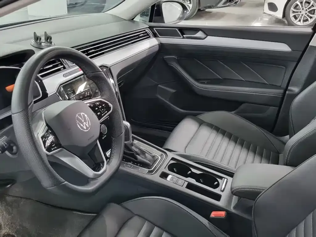 Volkswagen Magotan 2025 из CN, фото 5
