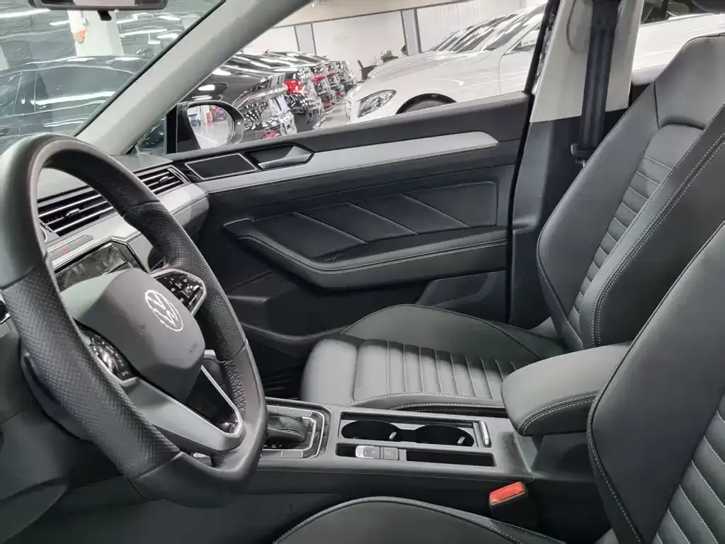 Volkswagen Magotan 2025 из CN, фото 6