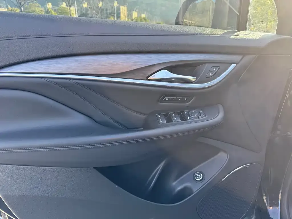 Buick Enclave 2021 из CN, фото 3