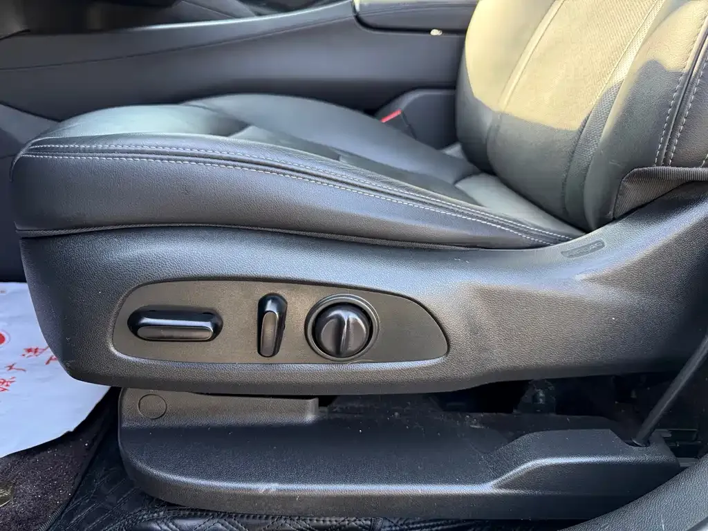 Buick Enclave 2021 из CN, фото 9
