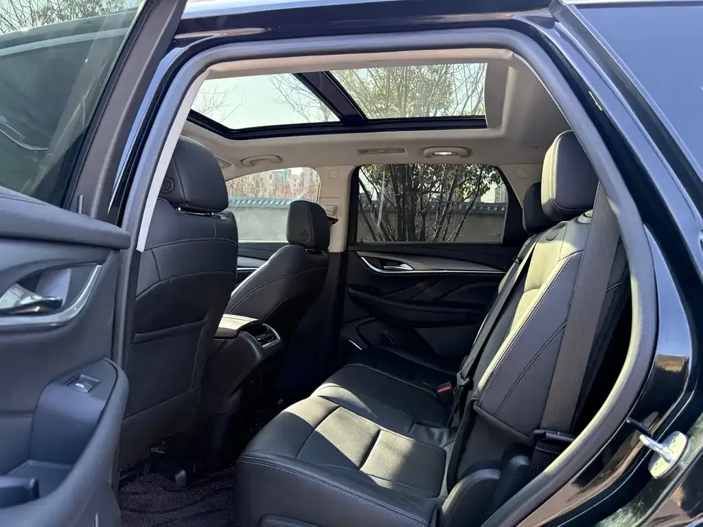 Buick Enclave 2021 из CN, фото 8