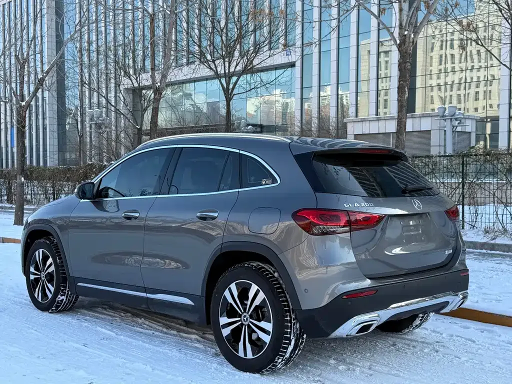 Mercedes-Benz GLA — фото 3