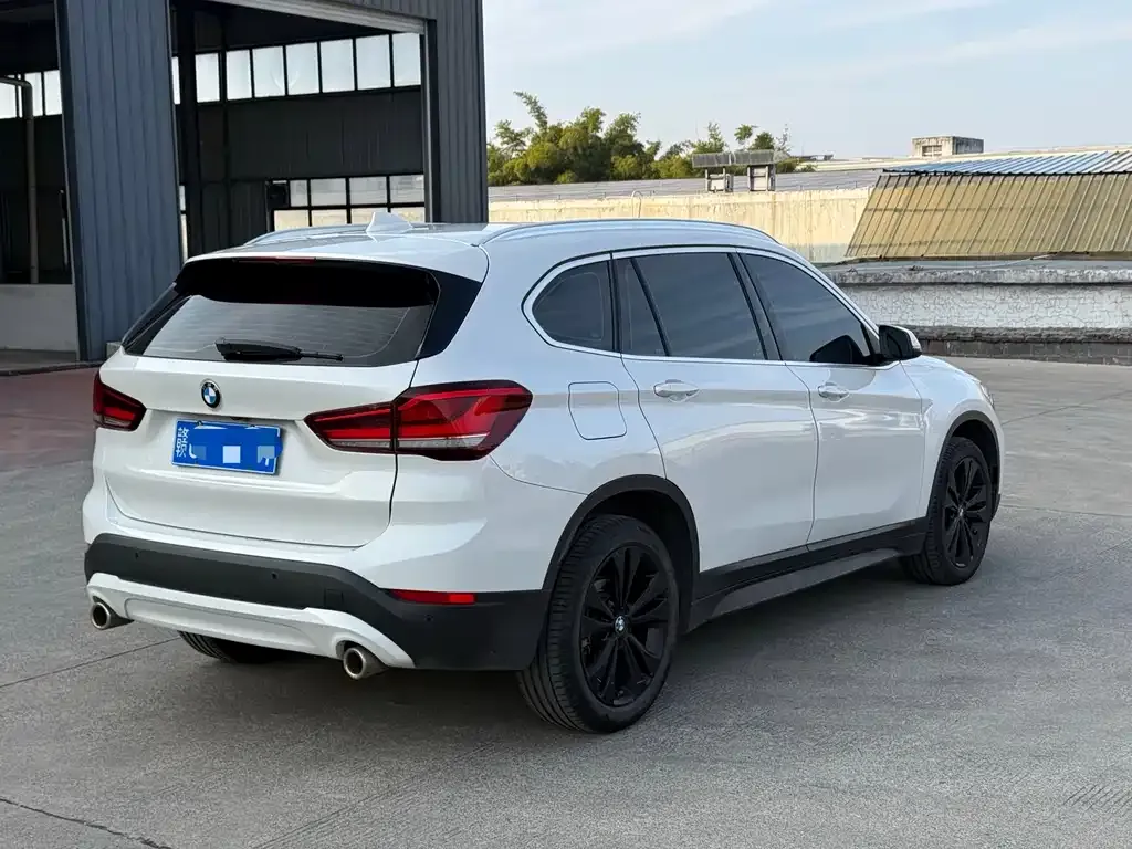BMW X1 2021 из CN, фото 9