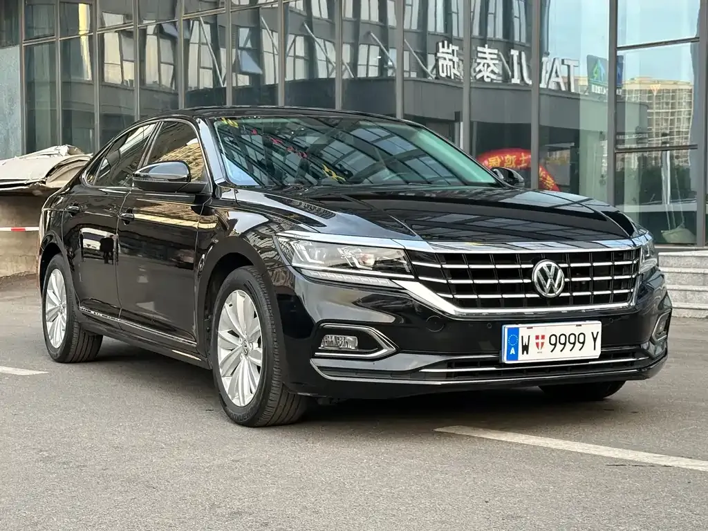 Volkswagen Passat — фото 3