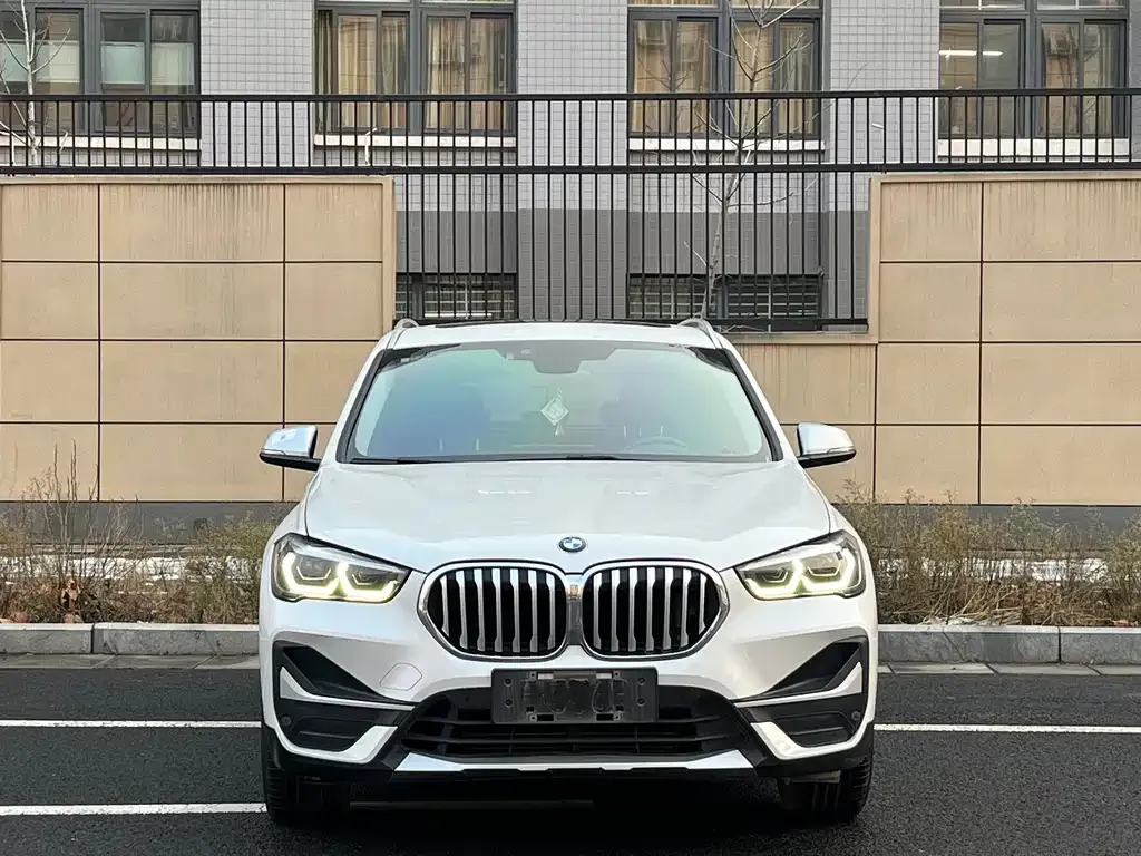 BMW X1 2021 из CN, фото 3