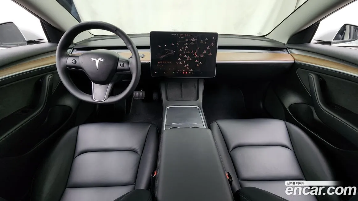 Tesla Model 3 — фото 9
