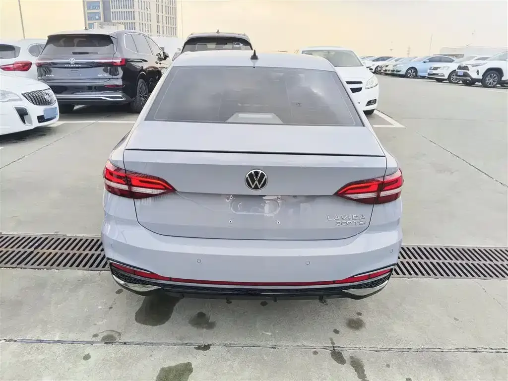 Volkswagen Lavida 2023 из CN, фото 9