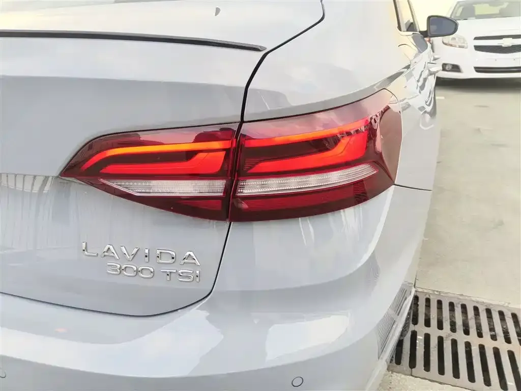 Volkswagen Lavida 2023 из CN, фото 3