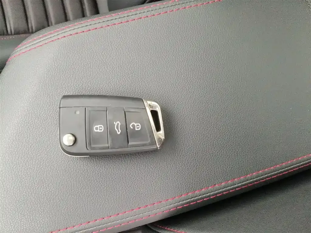 Volkswagen Lavida 2023 из CN, фото 6