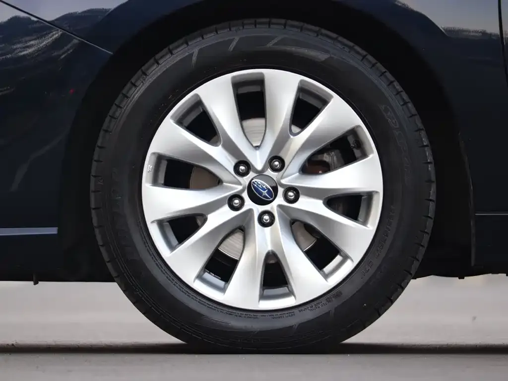 Subaru Legacy 2021 из CN, фото 10