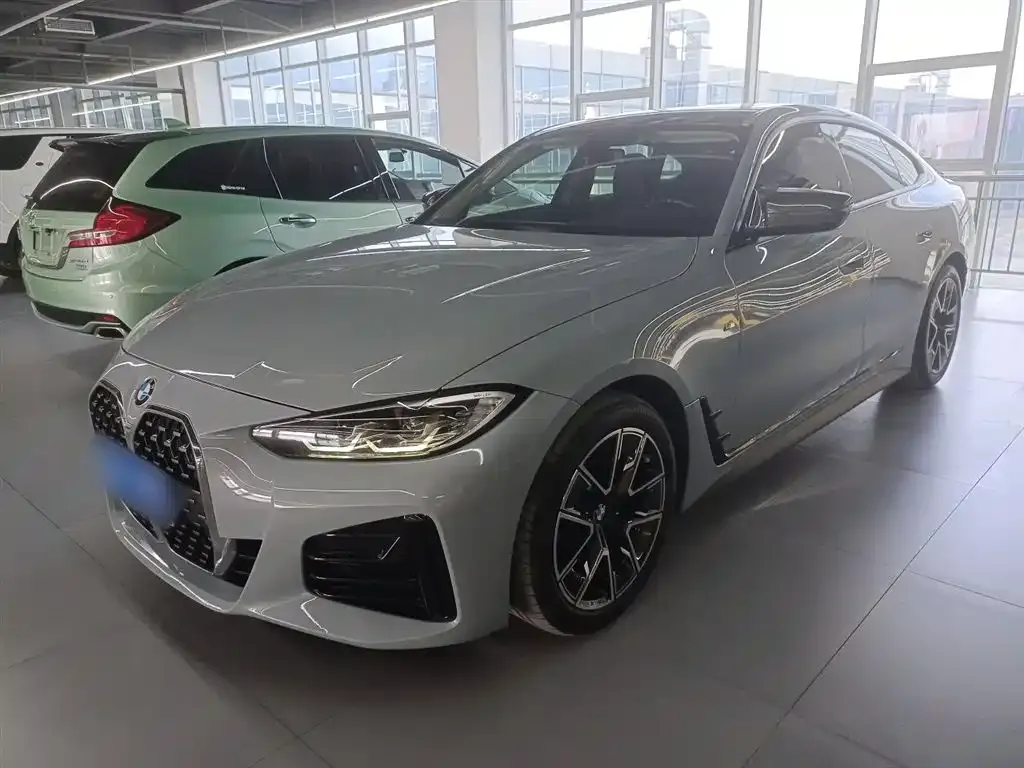 BMW 4 Series 2022 из CN, фото 1